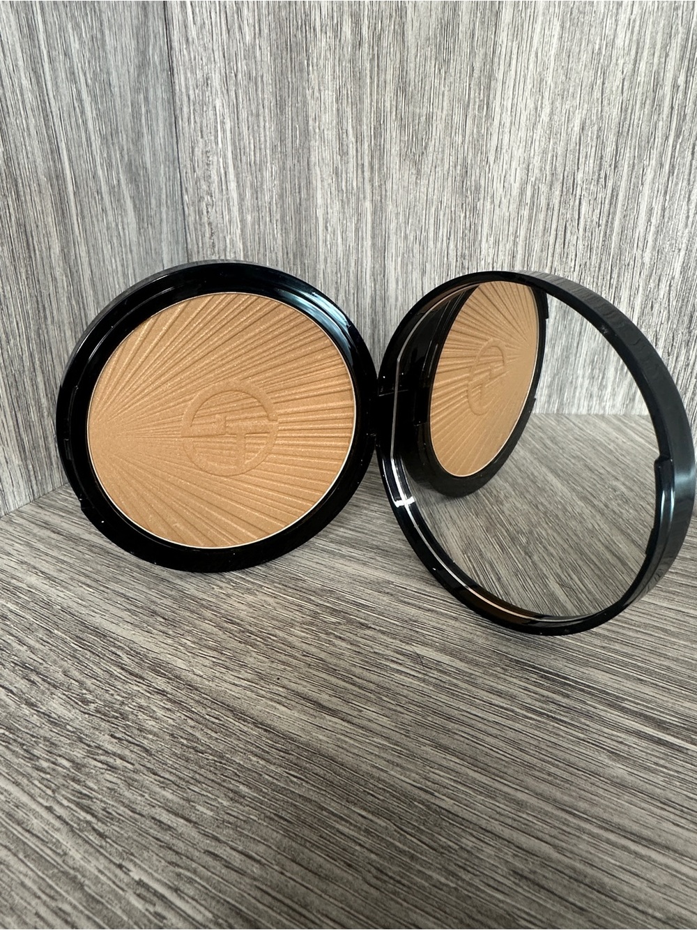 Giorgio Armani Luminous Silk Bronzing Powder Shade 90